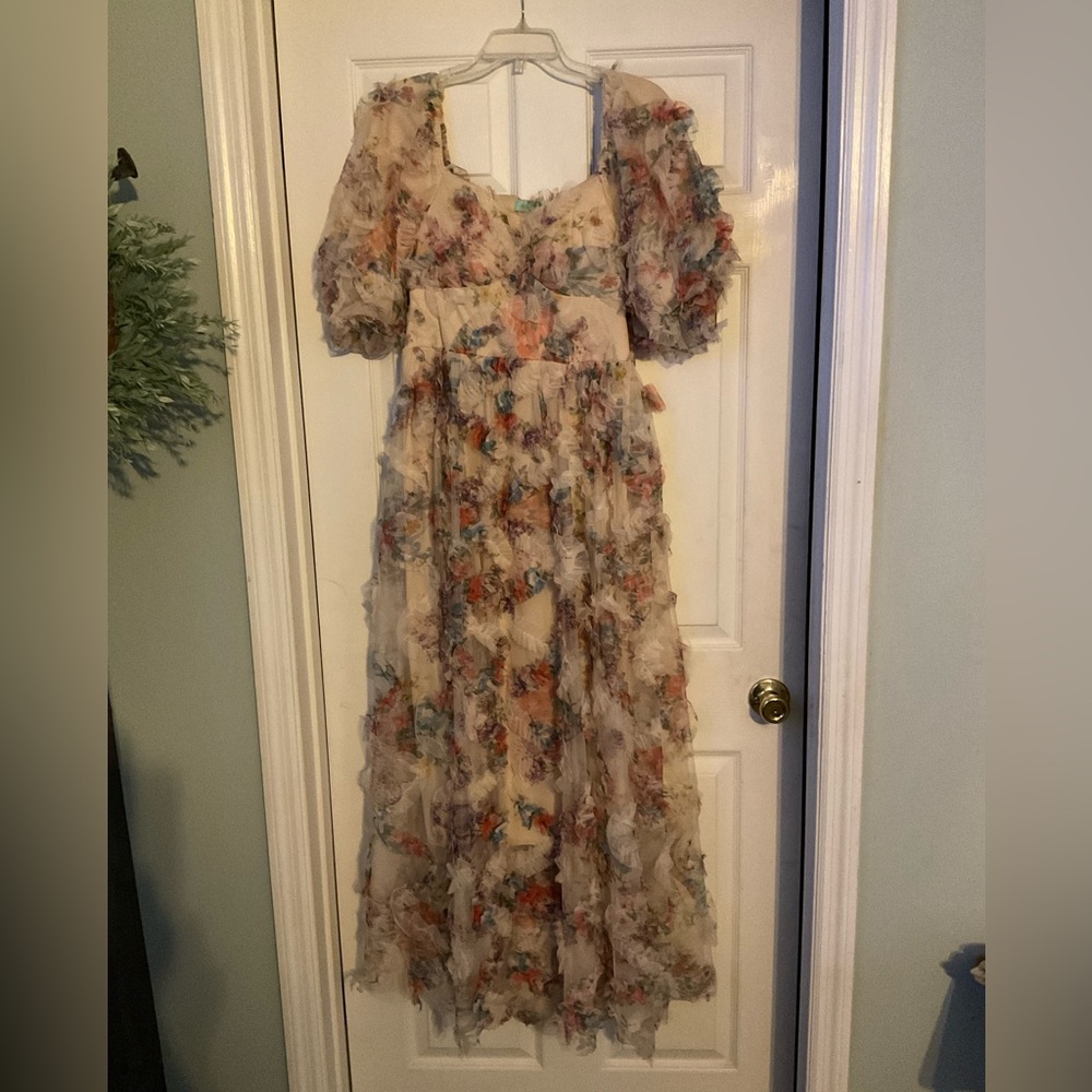 Women’s dress floral . Toleen brand